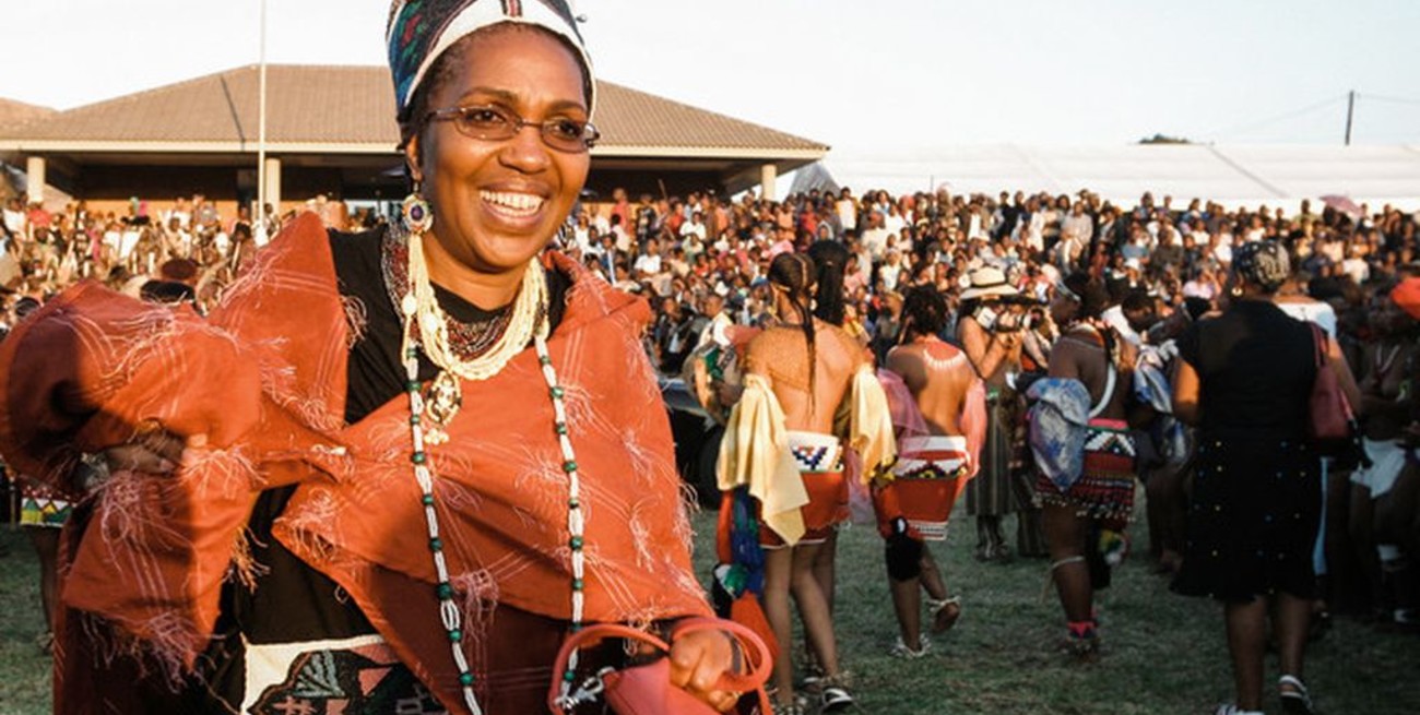 Sudáfrica: falleció la reina Shiyiwe Mantfombi Dlamini Zulu sin designar heredero