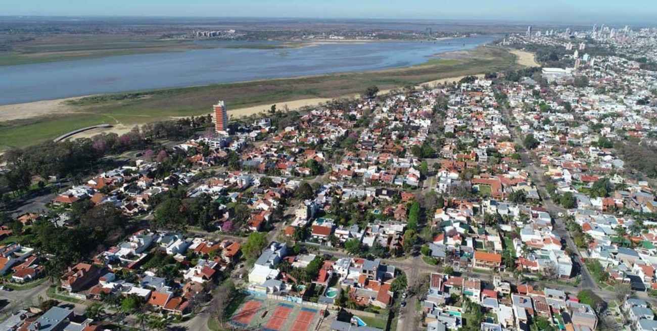 En silencio, el Río Paraná sigue en descenso en Santa Fe