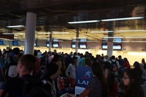 ELLITORAL_143464 |  Marcela Ojeda - Vía Twitter @Marcelitajoeda Malestar en los pasajeros por las cancelaciones