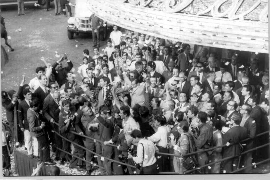 ELLITORAL_440315 | Archivo El Litoral Imágenes del homenaje que se le hizo a Acavallo en el Luna Park cuando volvió a la Argentina tras la pelea.