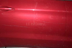 ELLITORAL_391884 |  El Litoral La dueña del vehículo dañado realizó la denuncia en sede policial.