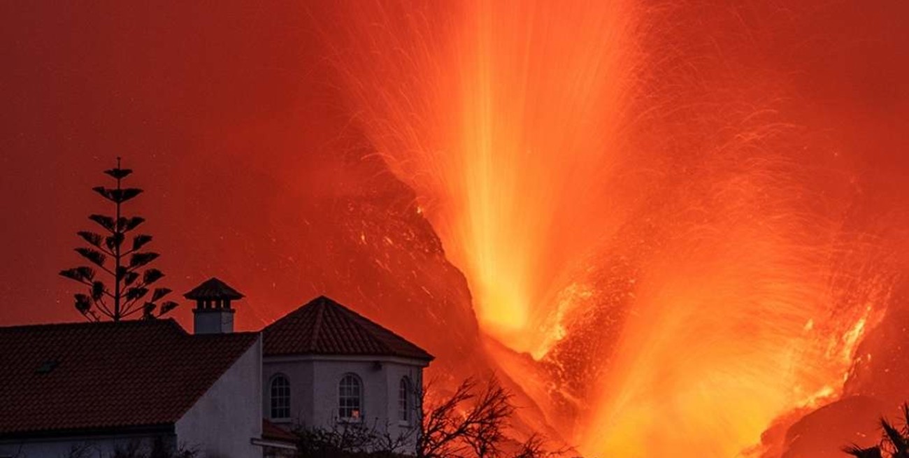Continúa la actividad sísmica en La Palma con lentas coladas de lava