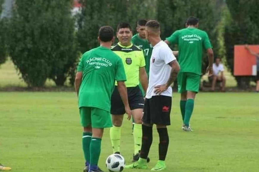 ELLITORAL_410763 |  Archivo Sueño cumplido. Tras dirigir a grandes equipos, siempre defendió los colores de la Liga Santafesina.