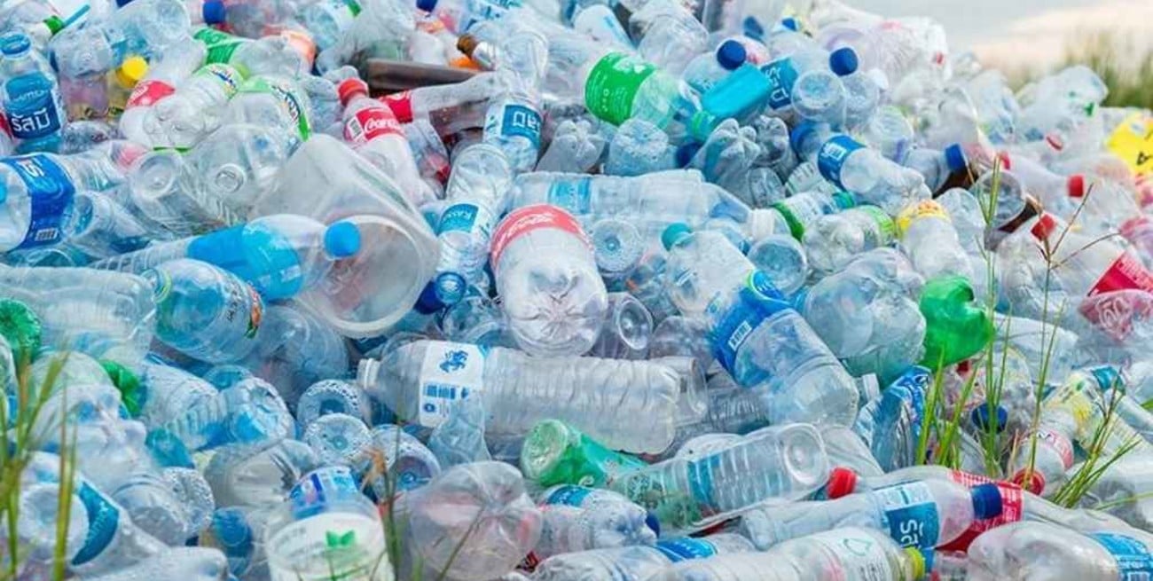 Chile prohibió los utensilios de plástico de un solo uso en comercios