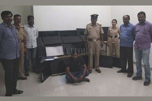 ELLITORAL_197091 |  Gentileza BBC - Policía de Bangalore El hombre tenía una colección de televisores.