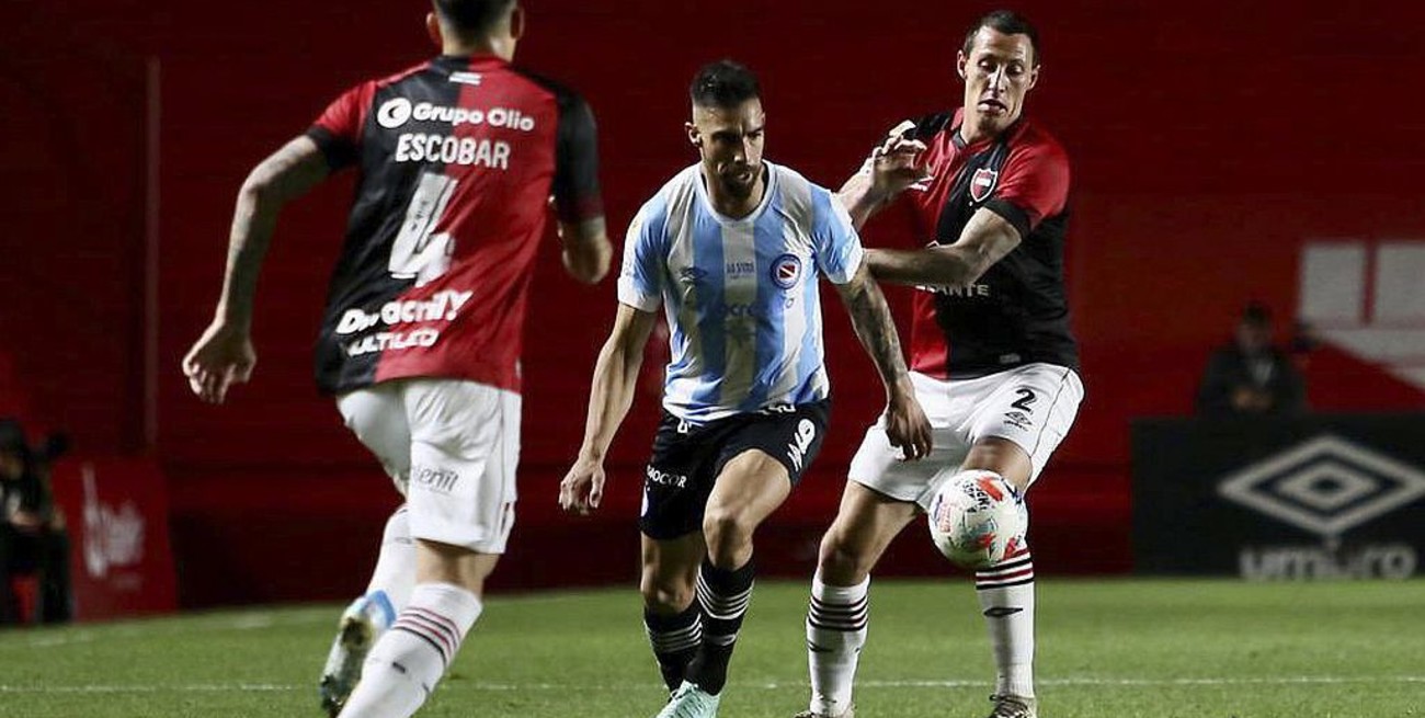 Argentinos venció a Newell's en La Paternal