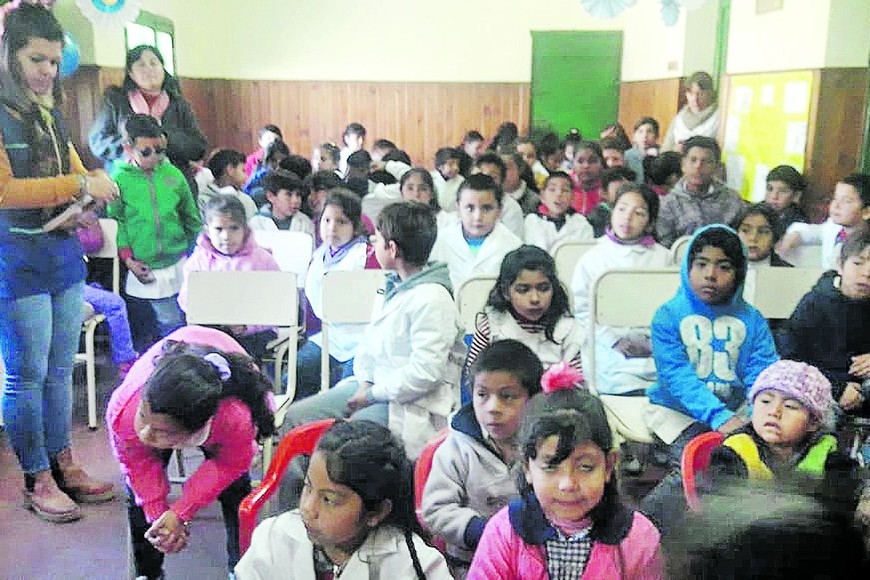 ELLITORAL_218220 |  Gentileza escuela Salvador Caputto Clases particulares. Esta mañana se llevó a cabo una clase especial de la que participaron alumnos y ex-alumnos.