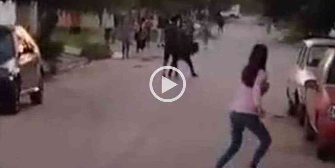 Video: balazos y corridas a la salida de  una fiesta clandestina en Santa Fe