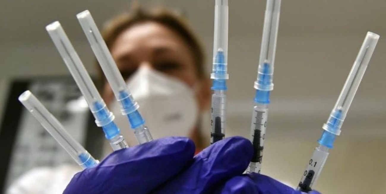 El Vaticano vacunará contra el coronavirus a otras 1.200 personas sin hogar