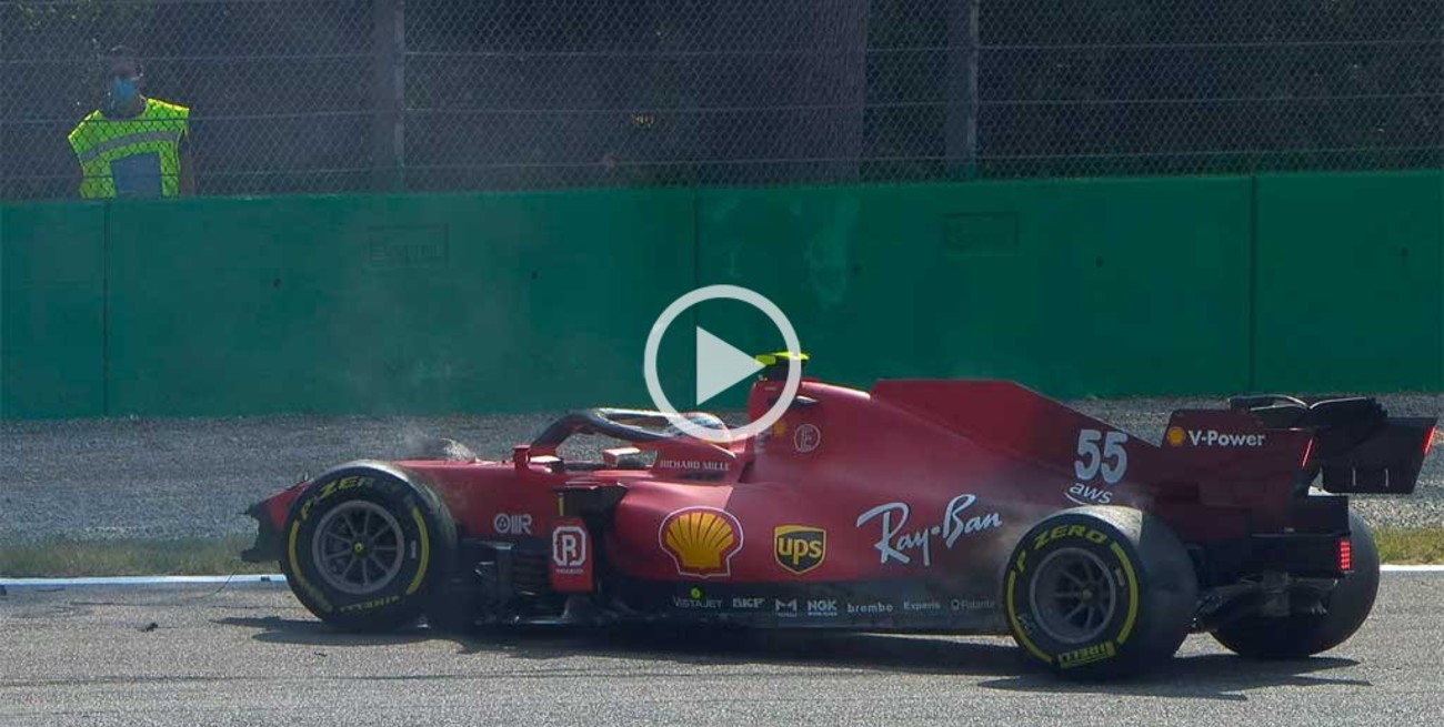Video: la Ferrari de Carlos Sainz chocó en Monza 