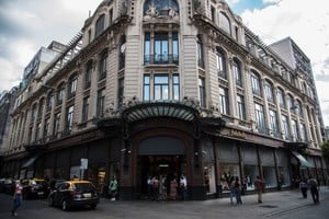 ELLITORAL_367936 |  Marcelo Manera. La tienda de Sarmiento y Córdoba cerrará en breve.