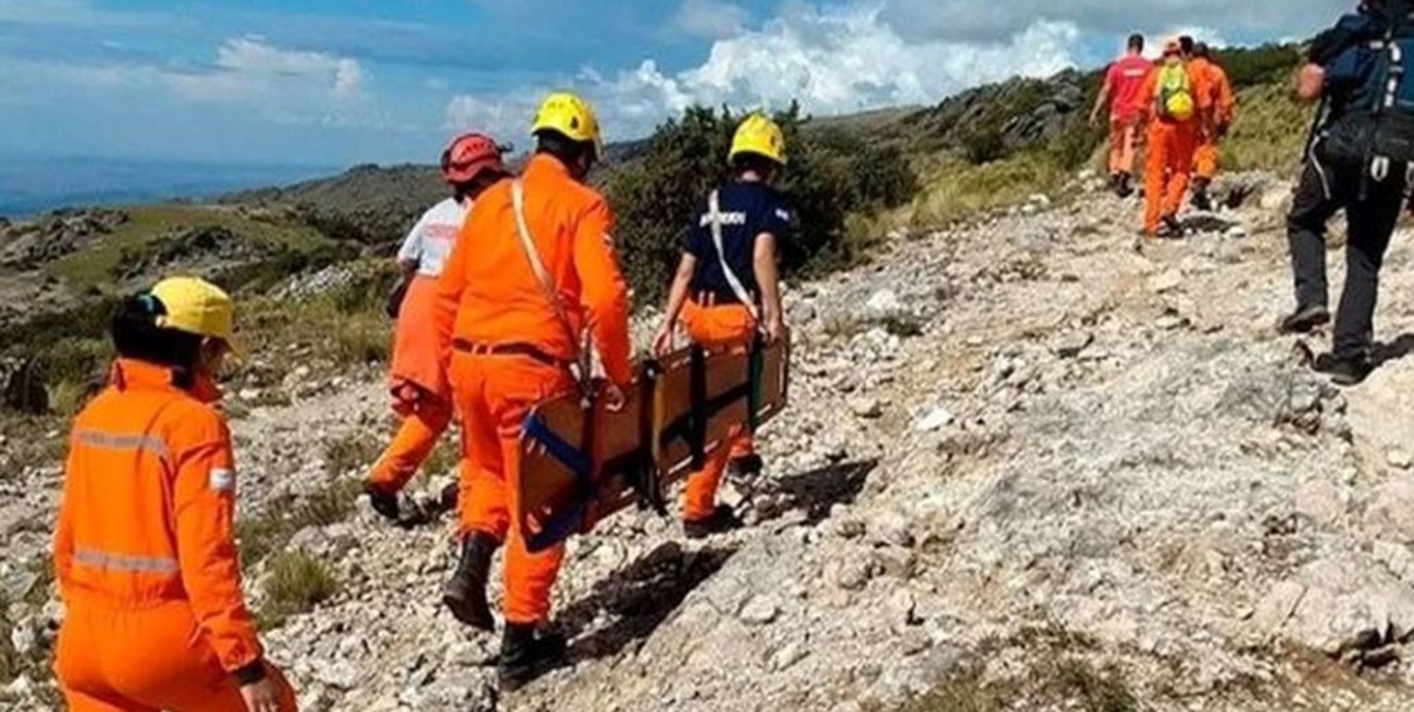 Rescataron al turista que se había extraviado el viernes en el cerro Champaquí de Córdoba