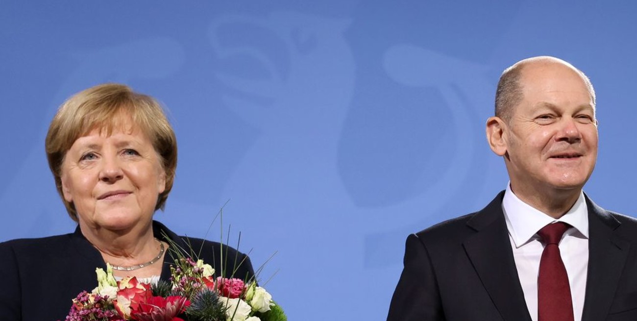 Alberto Fernández dio la bienvenida al nuevo canciller de Alemania y reconoció a Merkel