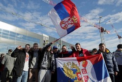 Djokovic volvió a Serbia tras ser deportado de Australia y fue recibido por fanáticos