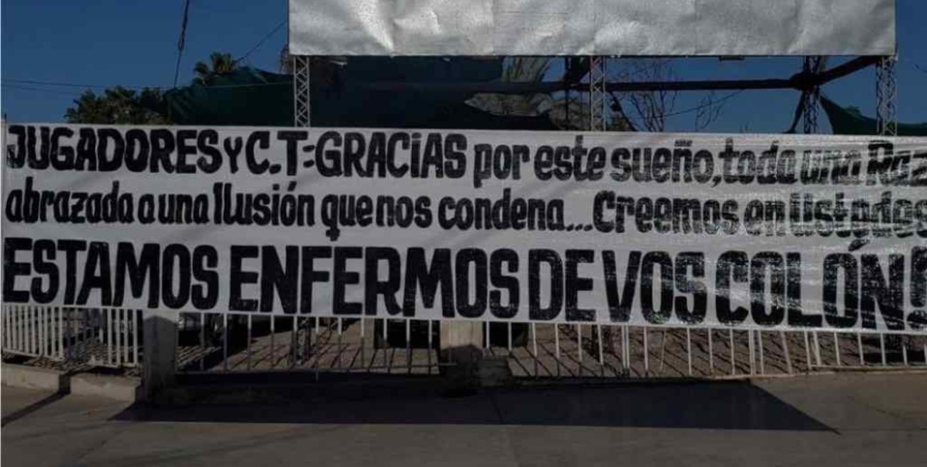 "Estamos enfermos de vos Colón": el mensaje que apareció en San Juan