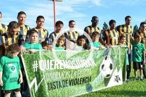 Facebook Oficial Club Rosario Central El canalla es líder con 9 puntos