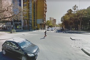 ELLITORAL_233139 |  Captura digital Google Maps Street View Intersección de Bulevar Gálvez y calle Güemes.