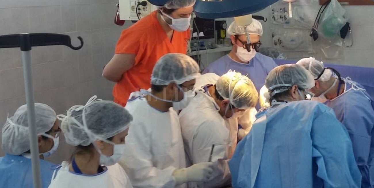 Inédito trasplante en Santa Fe permitió implantar un bloque abdominal completo