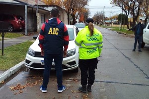 ELLITORAL_379004 |  Prensa AIC Sus cómplices escaparon, pro abandonaron el auto en la localidad de Franck.