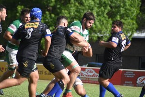 ELLITORAL_411790 |  Luis Cetraro Los Forwards de CRAR por momentos fueron  imparables  para la defensa de Uni.