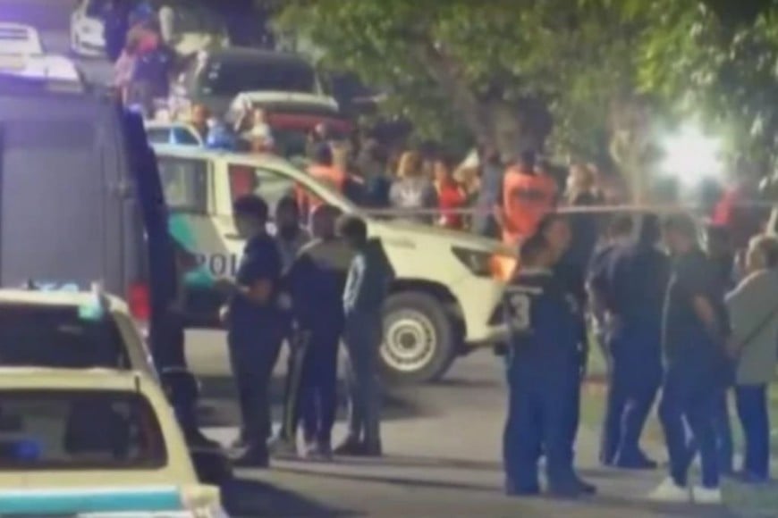 ELLITORAL_422057 |  Gentileza Este jueves por la noche se realizaron allanamientos y se encontró un cuerpo aún no identificado dentro del domicilio del prestamista.