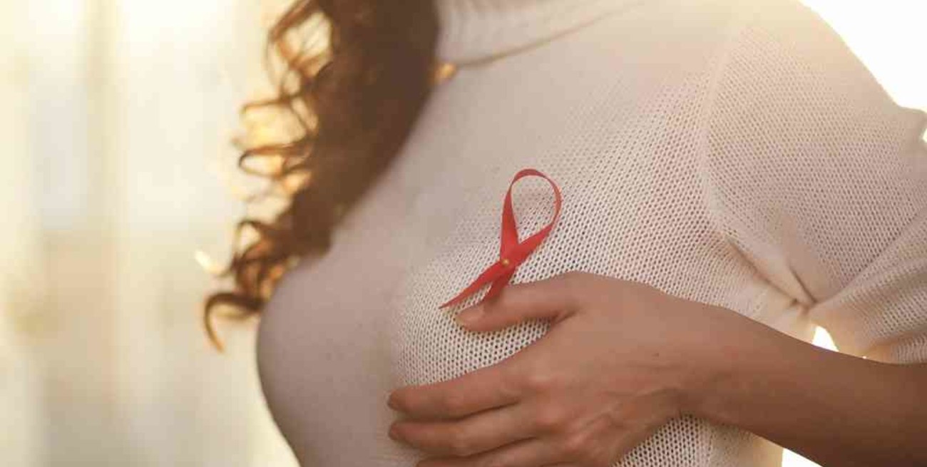 Tocate las tetas: la importancia del autoexamen para prevenir el cáncer de mama