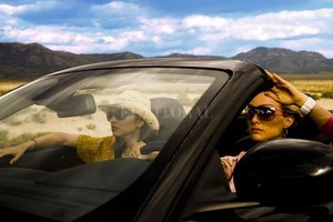 Gentileza Municipalidad de Santa Fe Norah Jones y Natalie Portman en My blueberry nights .