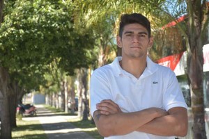 Gentileza Iván Lardito. Un campeón con todas las letras. Logró el máximo trofeo con Sportivo Suardi en la Liga San Francisco y ahora escucha ofertas en su camino de crecimiento. Flavio Raina