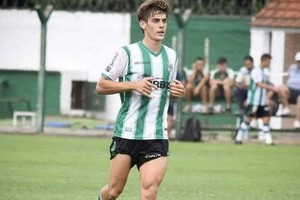 ELLITORAL_364743 |  Gentileza El pibe de la discordia. Gregorio Tanco jugó unos pocos minutos para Banfield contra Lanús, que luego de perder reclama los puntos por presunta mala inclusión del juvenil delantero.
