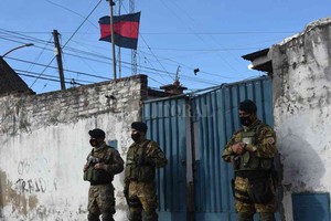 ELLITORAL_427762 |  Archivo El Litoral El 2 de junio la policía allanó una vivienda de calle Alberti 4003, donde se secuestraron casi 200 kilos de marihuana, pertenecientes al Pato Calderón, por entonces concubino de Pérez y a cargo del cuidado de las niñas.