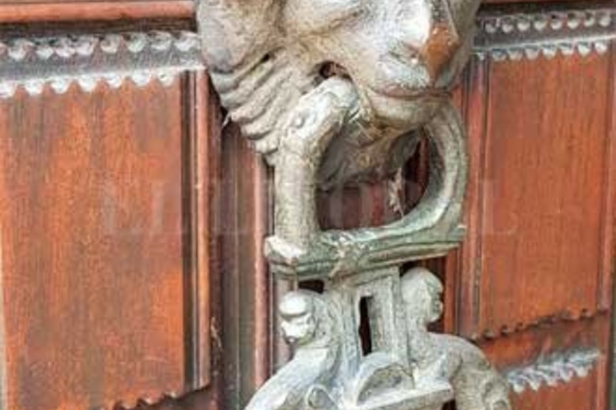 ELLITORAL_370003 |  Gentileza A raíz de lo ocurrido las autoridades decidieron retiraron los aldabones.