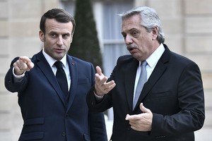 ELLITORAL_375852 |  STEPHANE DE SAKUTIN Fernández continuará este miércoles las negociaciones buscando más apoyo para lograr esa postergación, en una reunión que mantendrá con el presidente de Francia, Emmanuel Macron