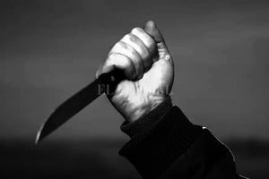 ELLITORAL_427886 |  El Litoral Dos santafesinos se batieron a duelo con sus cuchillos. No hubo ganadores, ambos fallecieron por las graves lesiones.