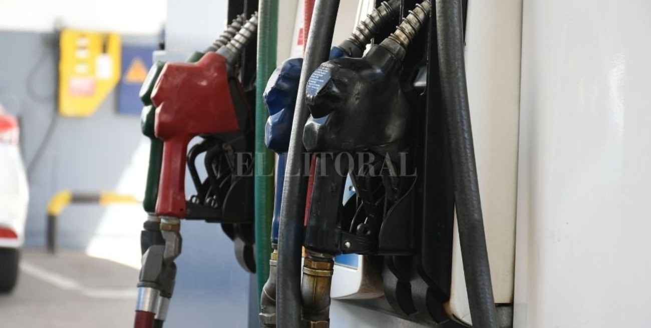 El congelamiento de precios del combustible podría profundizar el desabastecimiento