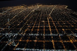 ELLITORAL_220367 |  Archivo El Litoral / Mauricio Garín Puntos de luz. Una postal aérea de cómo se ve la ciudad de noche. Hay 35.304 luminarias en el ejido urbano; desde 2017, se reemplazó el 14% del alumbrado público por tecnología led, según reza el mensaje.