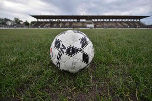ELLITORAL_371501 |  Manuel Fabatía La pelota deberá esperar por lo menos dos semanas, en Ciudadela y en todos los estadios de la Liga.