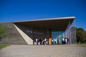 ELLITORAL_431242 |  Municipalidad de Santa Fe Entre noviembre y diciembre se realizaron los últimos encuentros con investigadores, integrantes de distintos ámbitos educativos y culturales, activistas y organizaciones vinculadas a accesibilidad, género y disidencias.