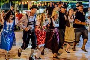 Alexis Espinoza/Unión Alemana de Humboldt La mejor cerveza, gran variedad de comidas típicas, juegos y la tradicional ceremonia del Maikranz, serán parte de las característica de un festival único.