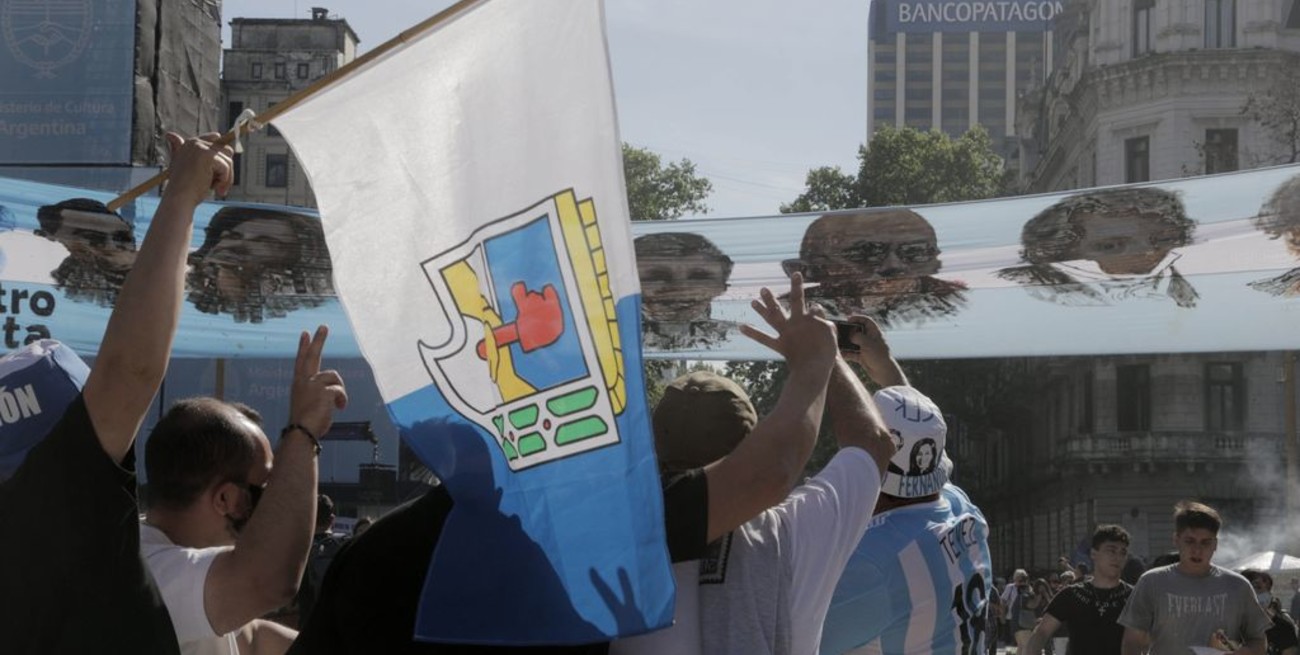 El peronismo realizó marchas en Plaza de Mayo y otros puntos del país