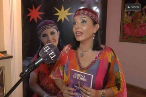 Captura de video Jimena Latorre presentó su nuevo libro  Horóscopo 2022  en Santa Fe.
