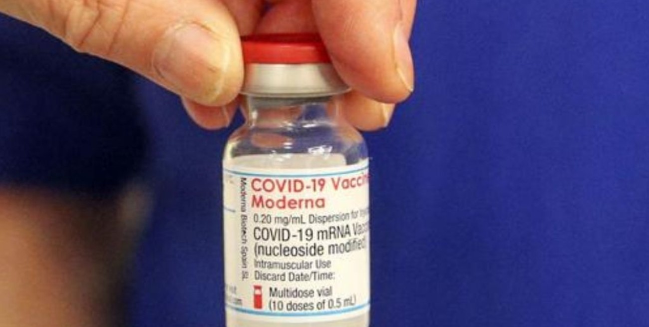 Moderna pide la aprobación de su vacuna de refuerzo