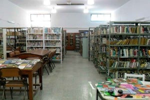 Gentileza Leandro Forti - Biblioteca Municipal Bernardino Rivadavia Histórica. La biblioteca Rivadavia cuenta con más de 70 años de vida en la ciudad de Santo Tomé.