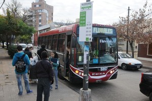 Archivo El Litoral / Flavio Raina Los rondines funcionan bien como paliativo de transporte. Se habló de sumar a las dos empresas en estos recorridos cortos: hoy sólo los realiza Fluviales.