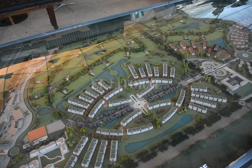 ELLITORAL_425891 |  Manuel Fabatía D.R