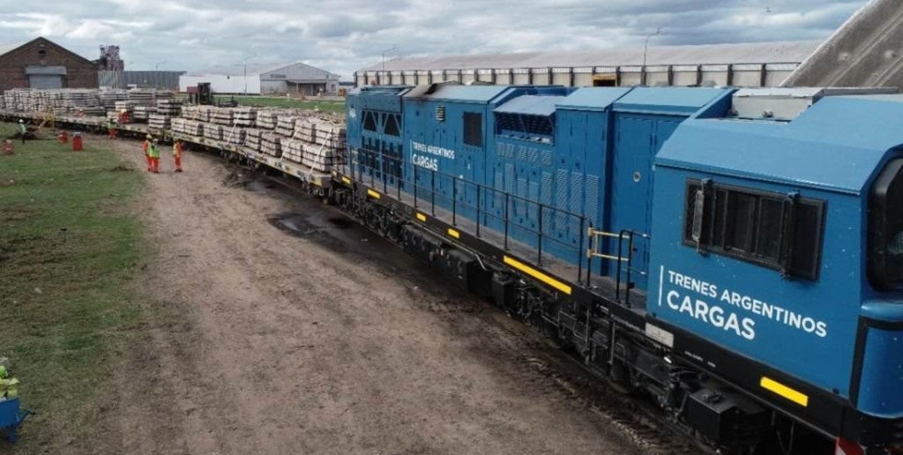 Trenes Argentinos Infraestructura ya movilizó 38.000 toneladas de durmientes para el ferrocarril de carga