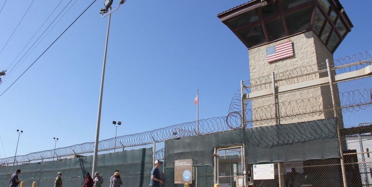 Estados Unidos aprobó la liberación de cinco detenidos en la prisión de Guantánamo