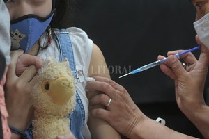 ELLITORAL_422142 |  Mauricio Garín INSTANTÁNEA - Vacunación a menores 3 a 11 años