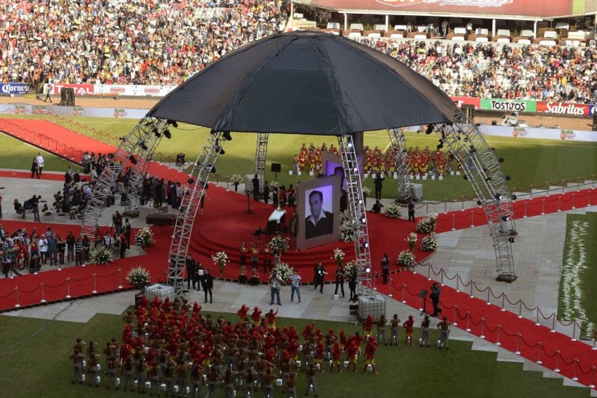 ELLITORAL_422576 | Gentileza Su funeral se llevó a cabo en el estadio Azteca.