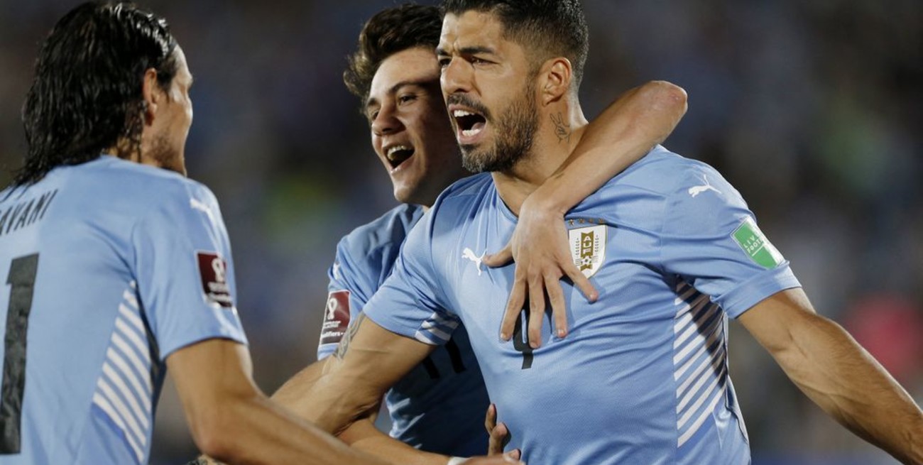 Uruguay goleó a Venezuela y sueña con el Mundial