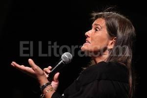 Archivo El Litoral/ Pablo Aguirre No necesariamente alguien que no quiere ser adulto luego no tendrá ganas de ser viejo. Es cierto es que cuando empiezan a golpear los 35 años, el envejecimiento se empieza a resistir como proceso. En ambos casos, se da el rasgo común de no aceptar lo inevitable y la poca capacidad para agradecer el acto de estar vivos.
